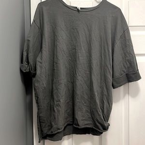 Oversized tee